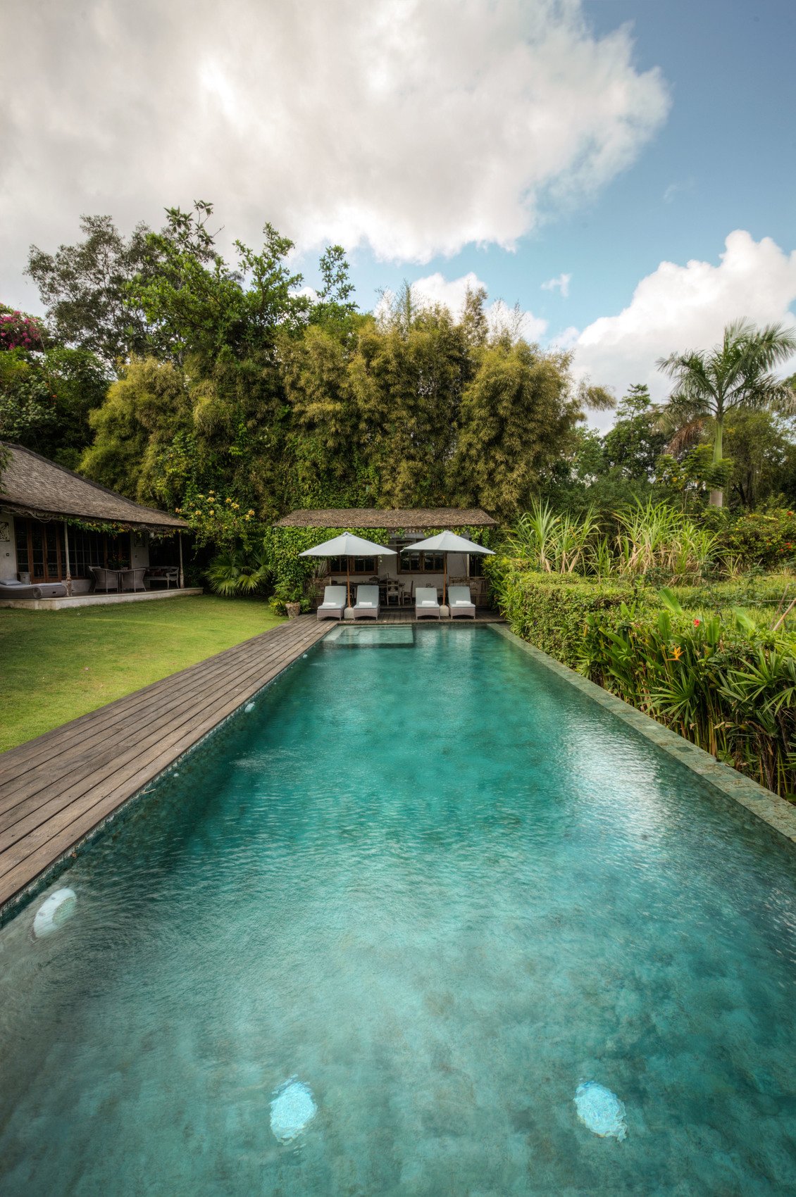 Villa Artis - luxury villa Bali - 5* design hotel Bali - pool