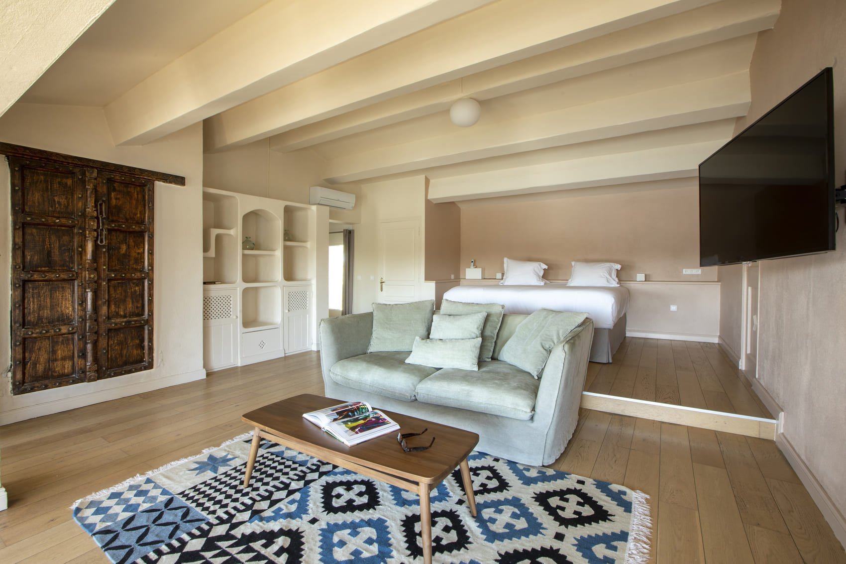 Luxury boutique hotel Mas de la Fouque 4* Saintes-Maries-de-la-Mer Camargue France – rooms suites gypsy caravan