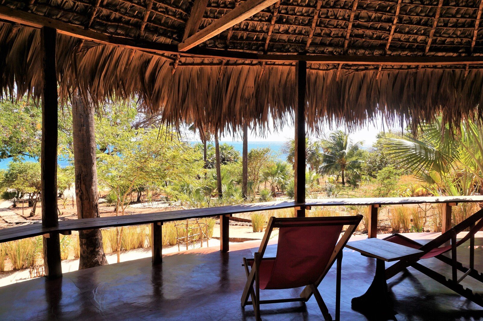 Lodge des Terres Blanches - ecolodge Mahajunga Madagascar - private terrace with a sea view
