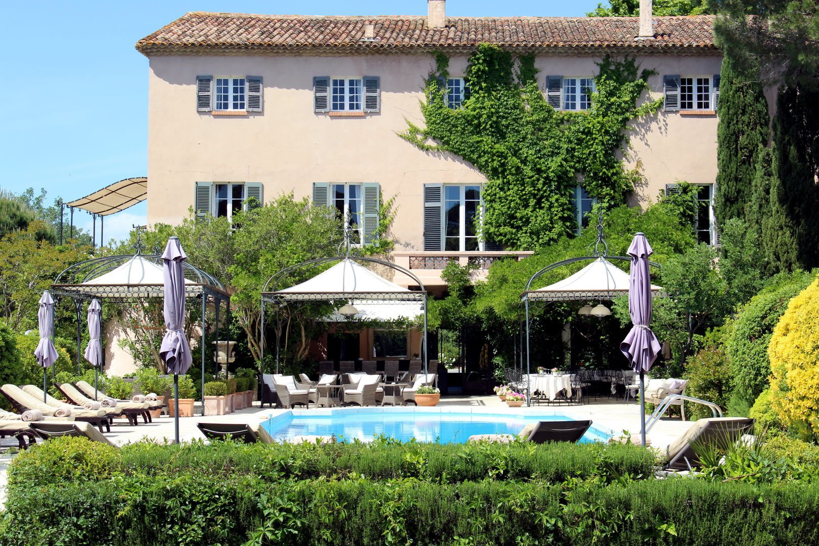 Luxury boutique hotel Mas de Chastelas 5 stars Saint-Tropez France pool