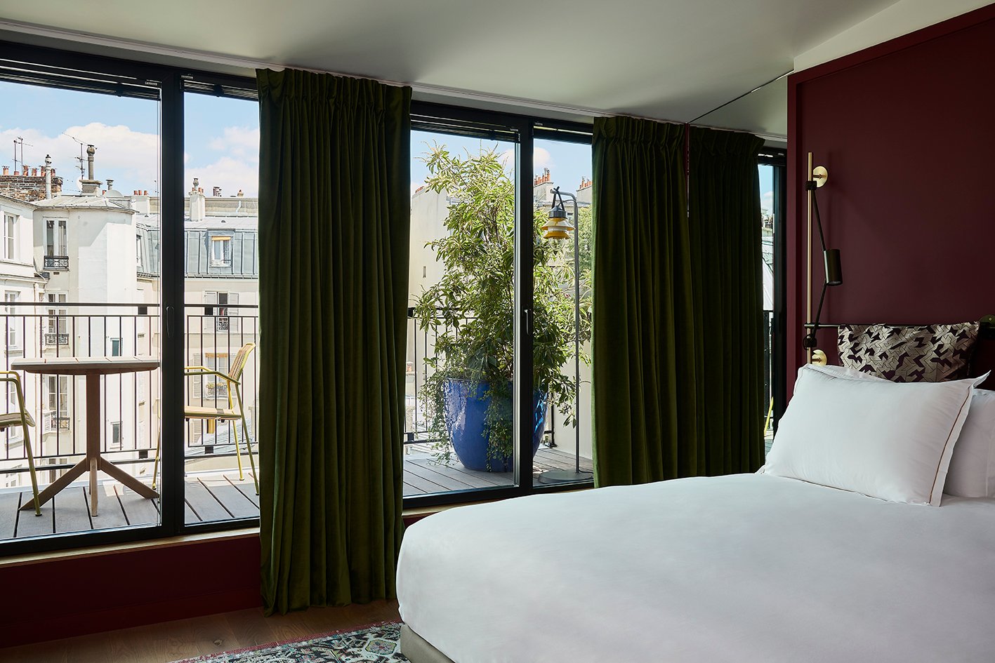 Boutique hôtel design Paris France Pigalle Le Ballu 4 étoiles chambre suite avec terrasse