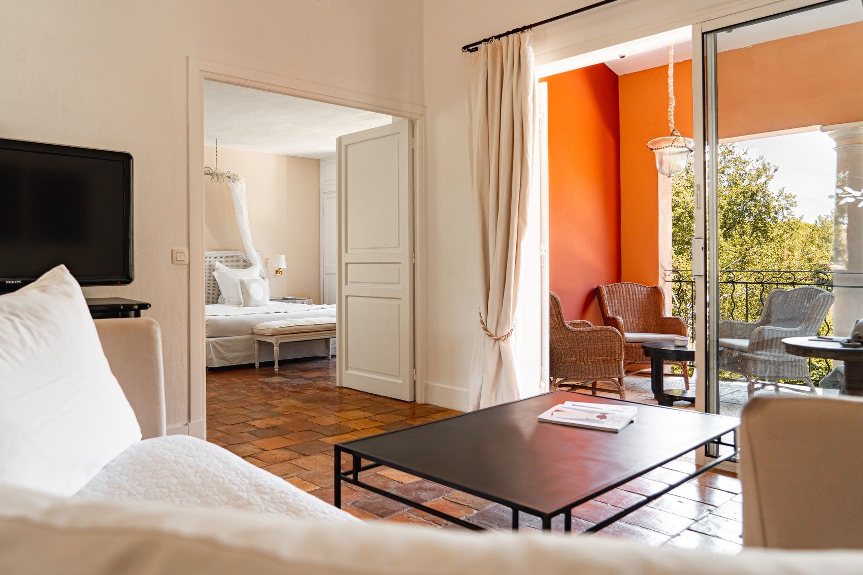 Boutique hôtel de luxe Mas de Chastelas 5 étoiles Saint-Tropez France chambre suite terrasse