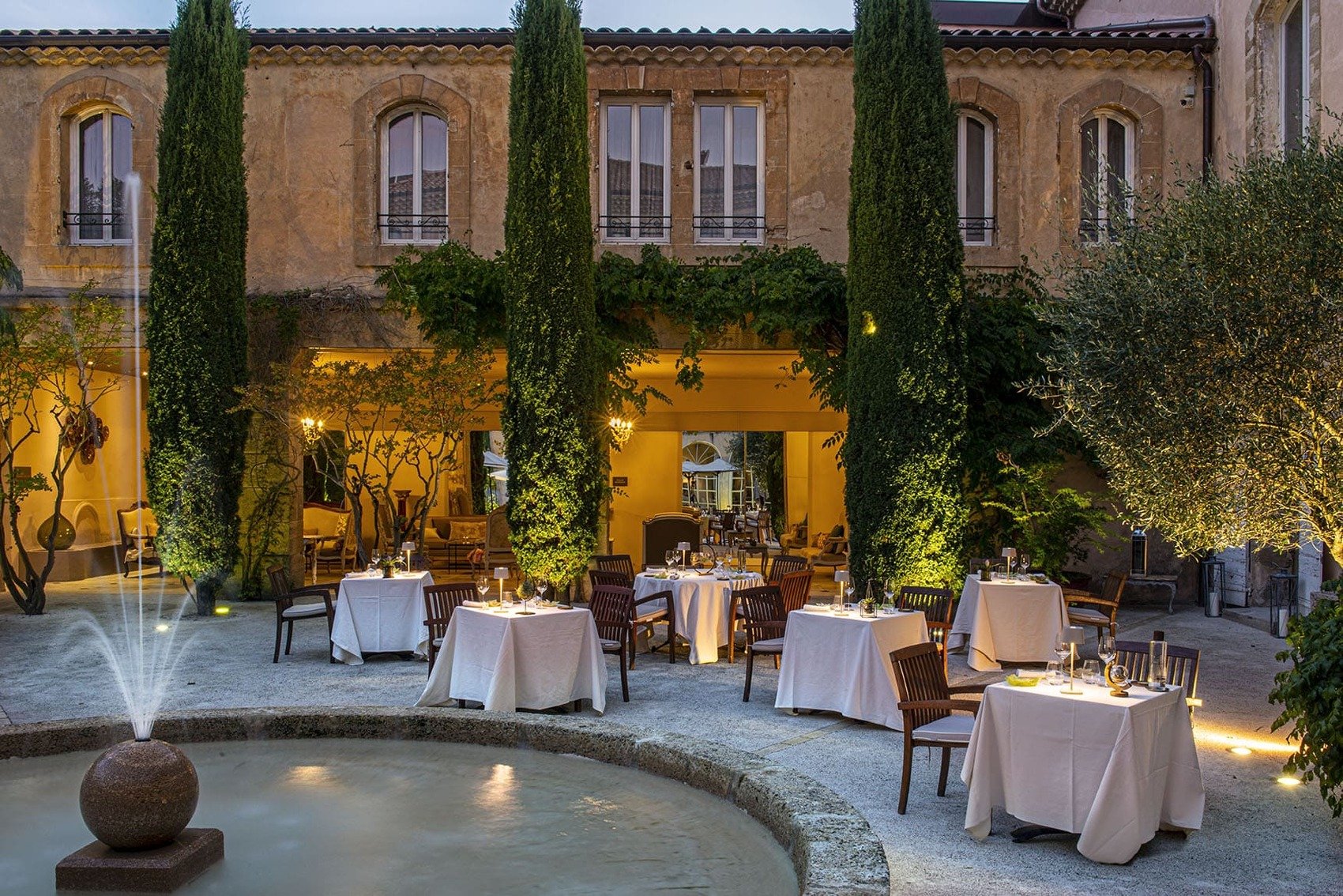 Boutique-hôtel 5* en Provence - Château de Massillan - Chef Mickael Furnion - restaurant étoilé Le M - restaurant